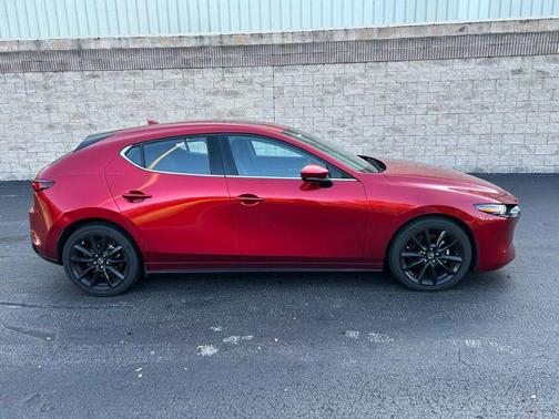 2020 Mazda Mazda3 FWD w/Premium Package