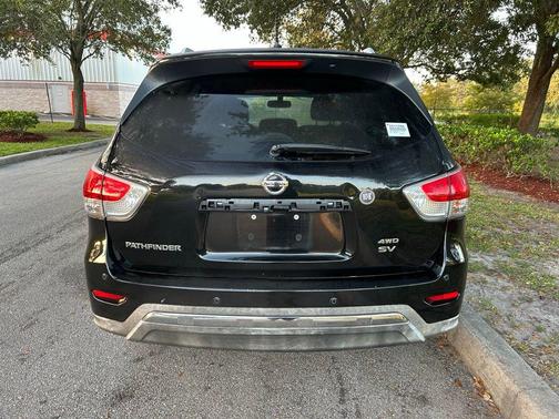 2015 Nissan Pathfinder SV