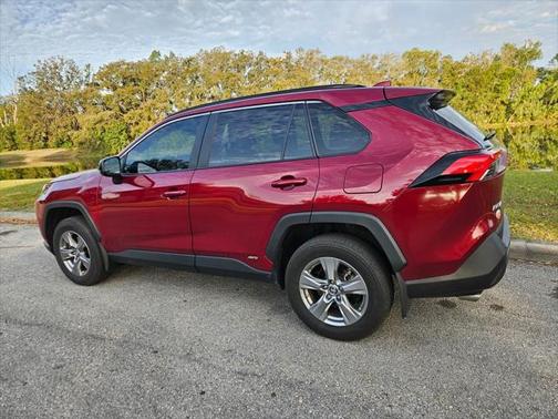 2024 Toyota RAV4 Hybrid LE