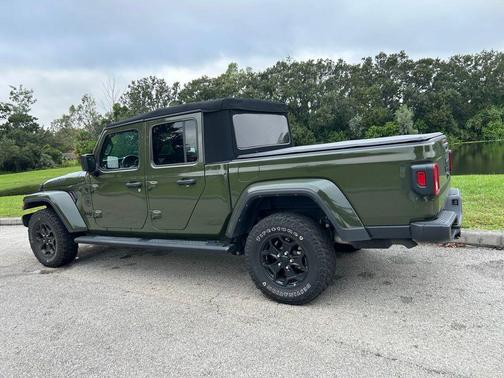 2021 Jeep Gladiator Willys 4x4