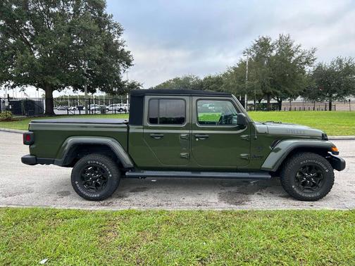 2021 Jeep Gladiator Willys 4x4