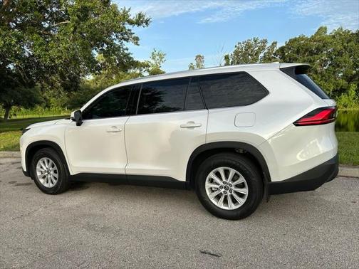 2024 Toyota Grand Highlander XLE