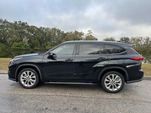 2023 Toyota Highlander Limited