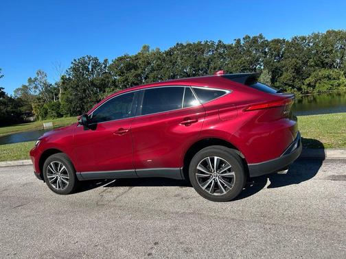 2023 Toyota Venza LE