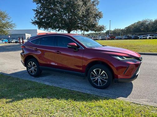 2023 Toyota Venza LE