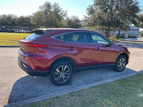 2023 Toyota Venza LE