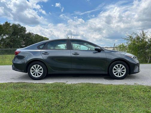 2023 Kia Forte LX