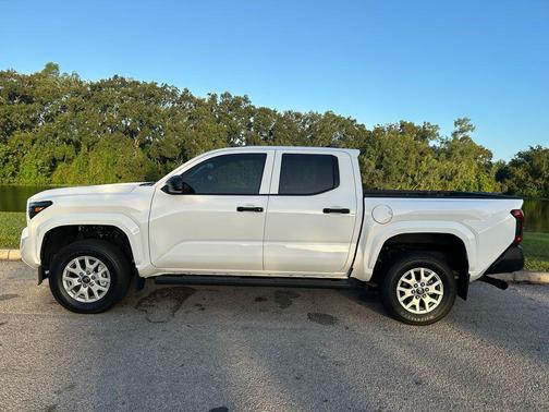 2025 Toyota Tacoma SR