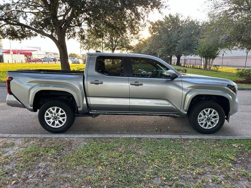 2024 Toyota Tacoma SR5