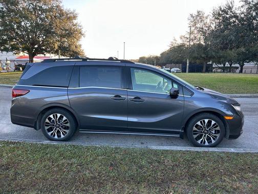 2025 Honda Odyssey Elite