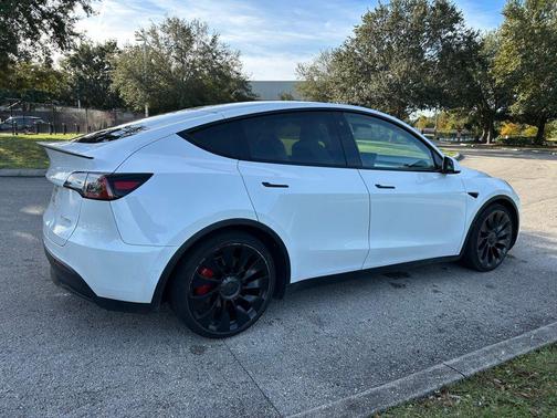 2021 Tesla Model Y Performance Dual Motor All-Wheel Drive