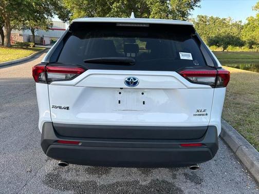 2023 Toyota RAV4 Hybrid XLE