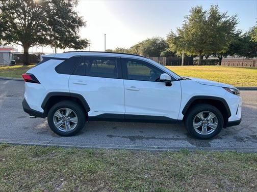 2023 Toyota RAV4 Hybrid XLE