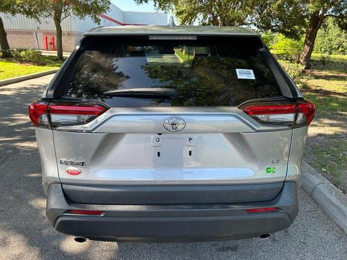 Silver Sky Metallic 2023 Toyota RAV4 LE