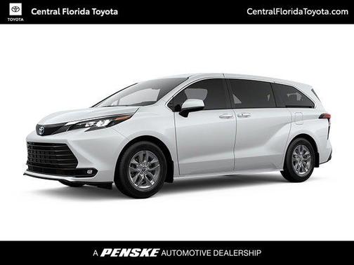 2025 Toyota Sienna XLE 8 Passenger