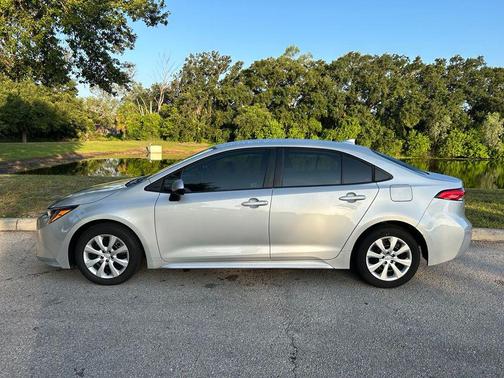 Classic Silver Metallic 2024 Toyota Corolla LE