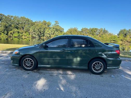 2004 Toyota Corolla LE