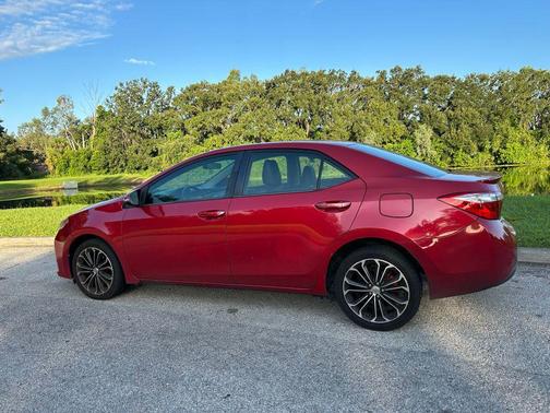 2015 Toyota Corolla S Plus