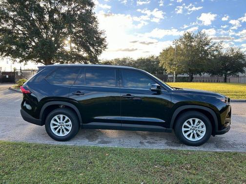 2024 Toyota Grand Highlander XLE