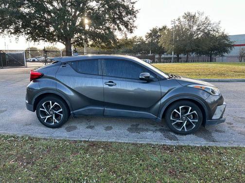 2018 Toyota C-HR XLE