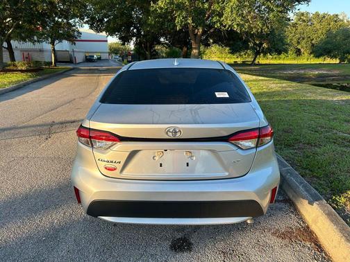 Classic Silver Metallic 2022 Toyota Corolla LE