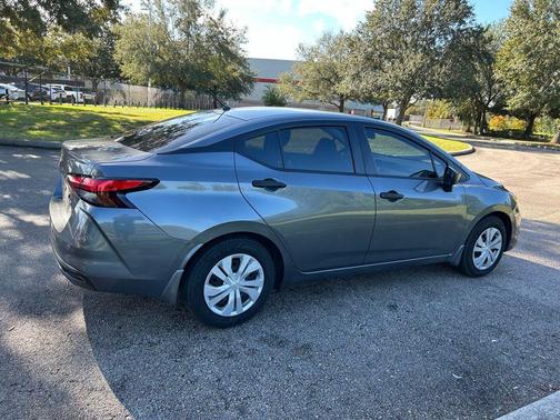 2023 Nissan Versa 1.6 S