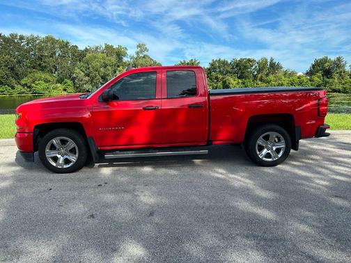 2018 Chevrolet Silverado 1500 Custom