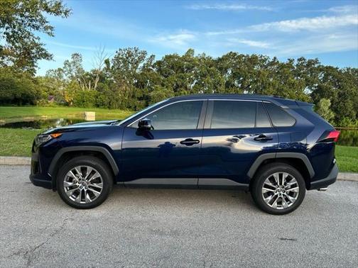 2021 Toyota RAV4 XLE Premium