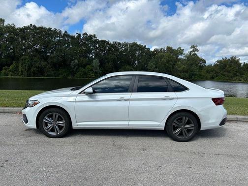2023 Volkswagen Jetta 1.5T SE