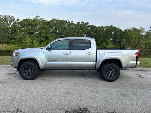 Celestial Silver Metallic 2022 Toyota Tacoma SR5