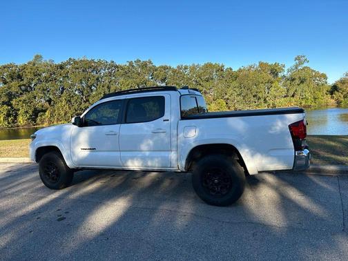 2022 Toyota Tacoma SR5