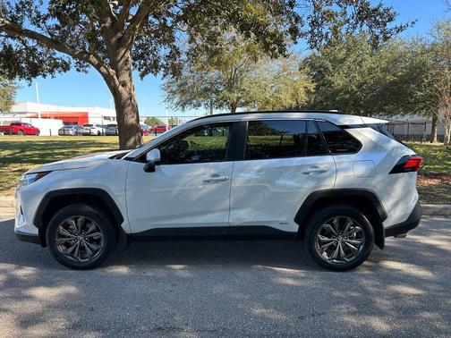 2024 Toyota RAV4 Hybrid XLE Premium