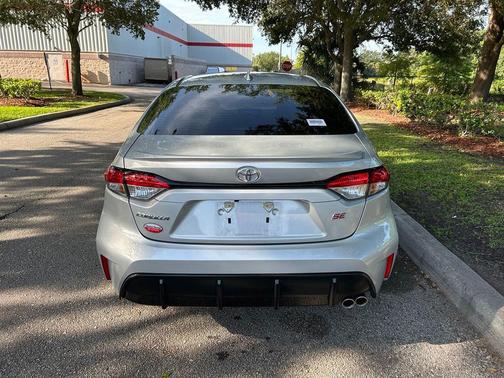 Classic Silver Metallic 2025 Toyota Corolla SE