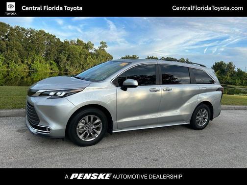 2024 Toyota Sienna XLE 7 Passenger