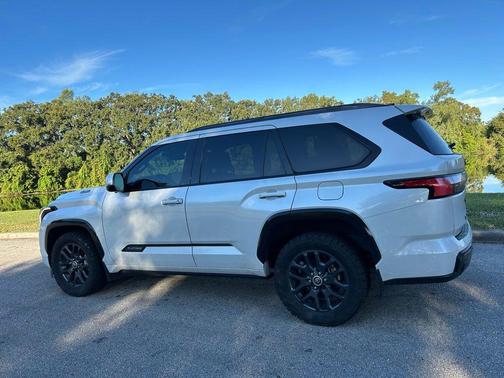 2023 Toyota Sequoia Platinum