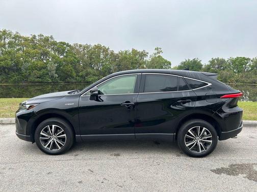 Black 2021 Toyota Venza LE