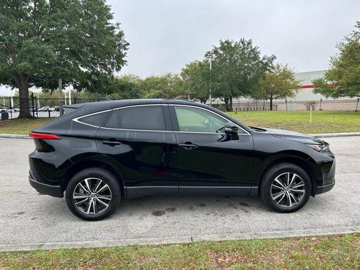 Black 2021 Toyota Venza LE