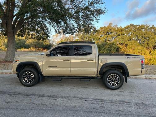 2020 Toyota Tacoma TRD Sport