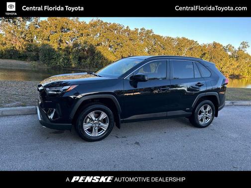 2025 Toyota RAV4 Hybrid SE