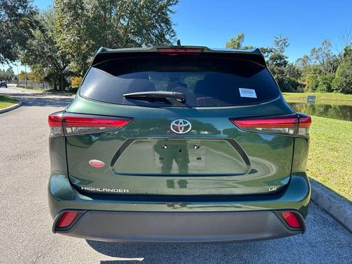 2023 Toyota Highlander LE