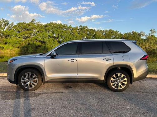 Celestial Silver Metallic 2024 Toyota Grand Highlander Limited