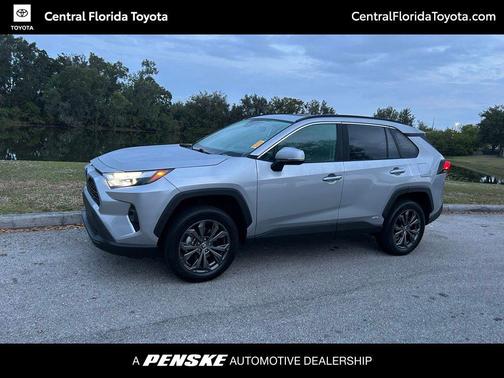 2023 Toyota RAV4 Hybrid XLE Premium