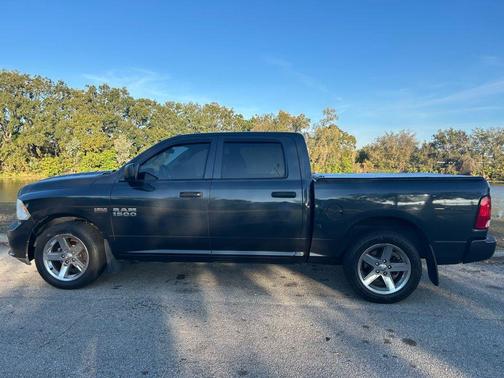 2017 RAM 1500 Express