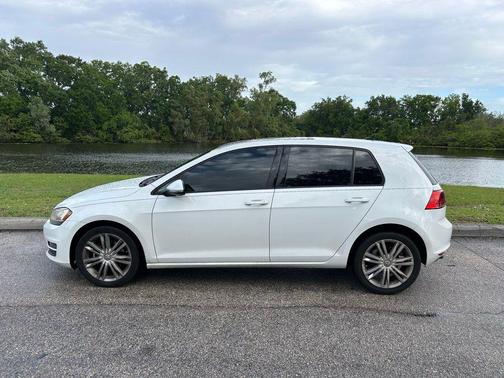 2015 Volkswagen Golf DSG TDI SE