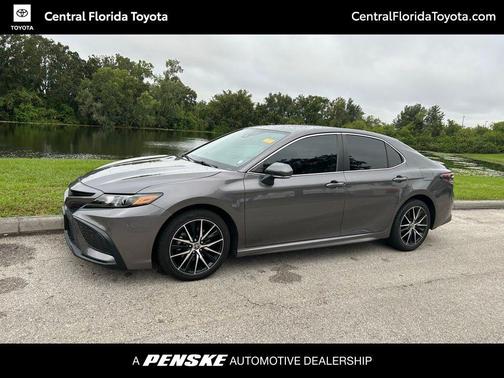 2023 Toyota Camry SE