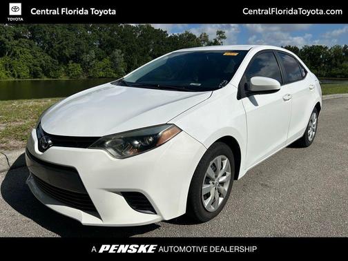 Super White 2015 Toyota Corolla LE