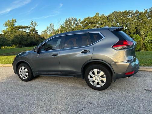 2018 Nissan Rogue S