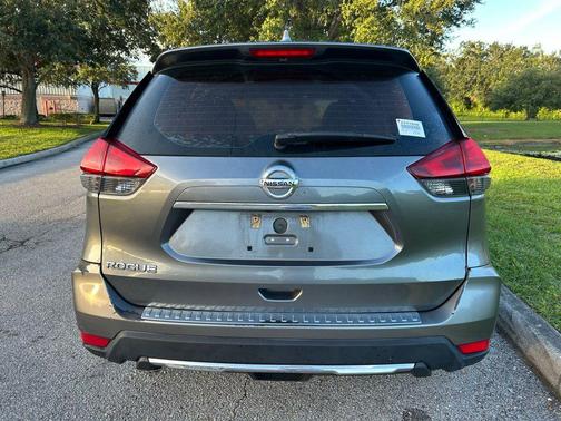 2018 Nissan Rogue S
