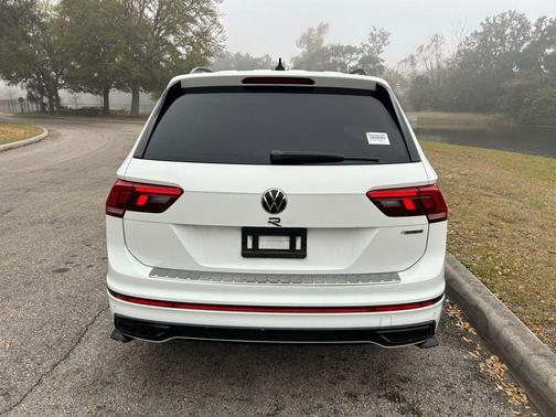 2022 Volkswagen Tiguan 2.0T SE R-Line Black 4MOTION