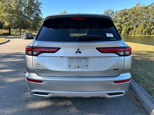 2022 Mitsubishi Outlander SEL Special Edition S-AWC